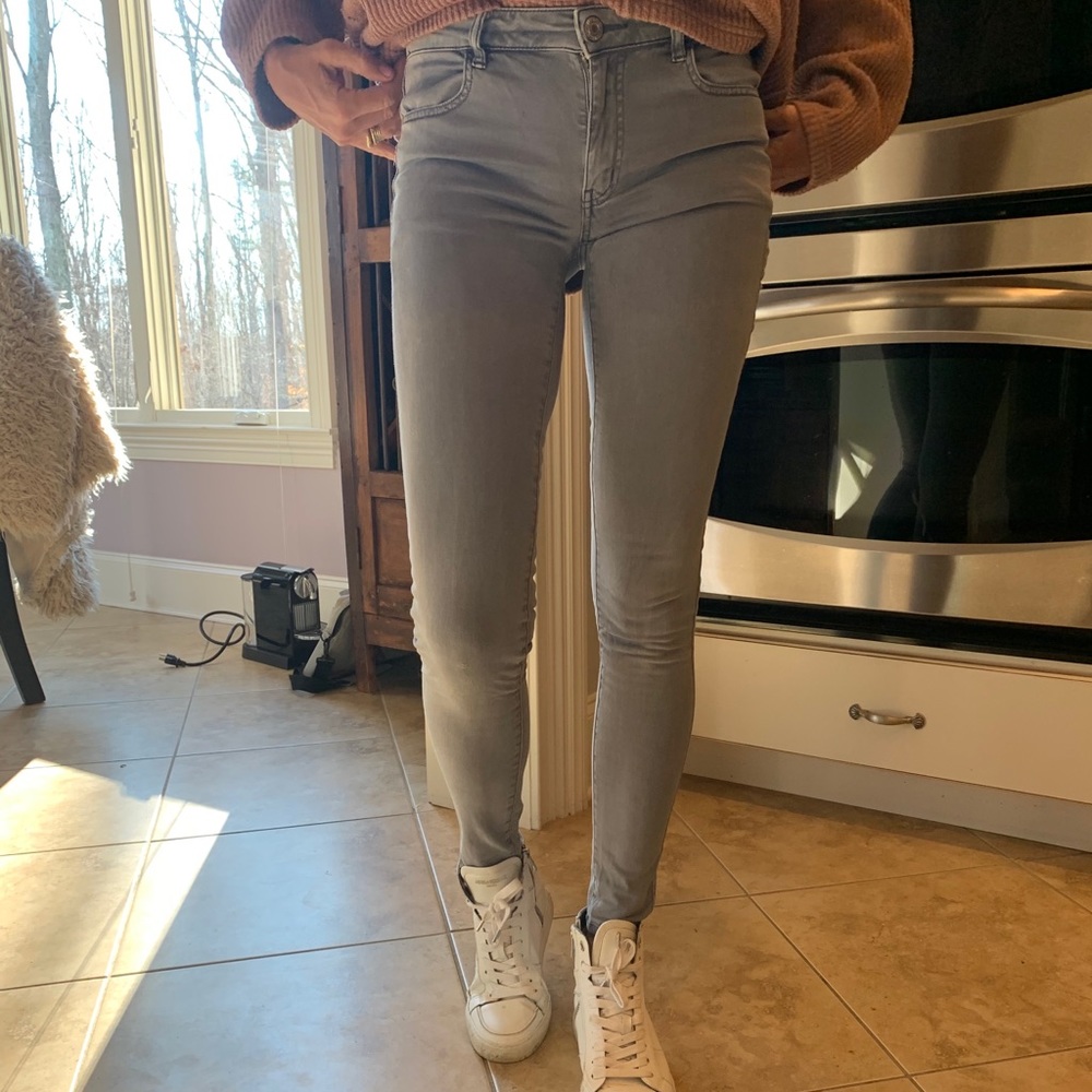 american eagle high rise grey skinny jeans